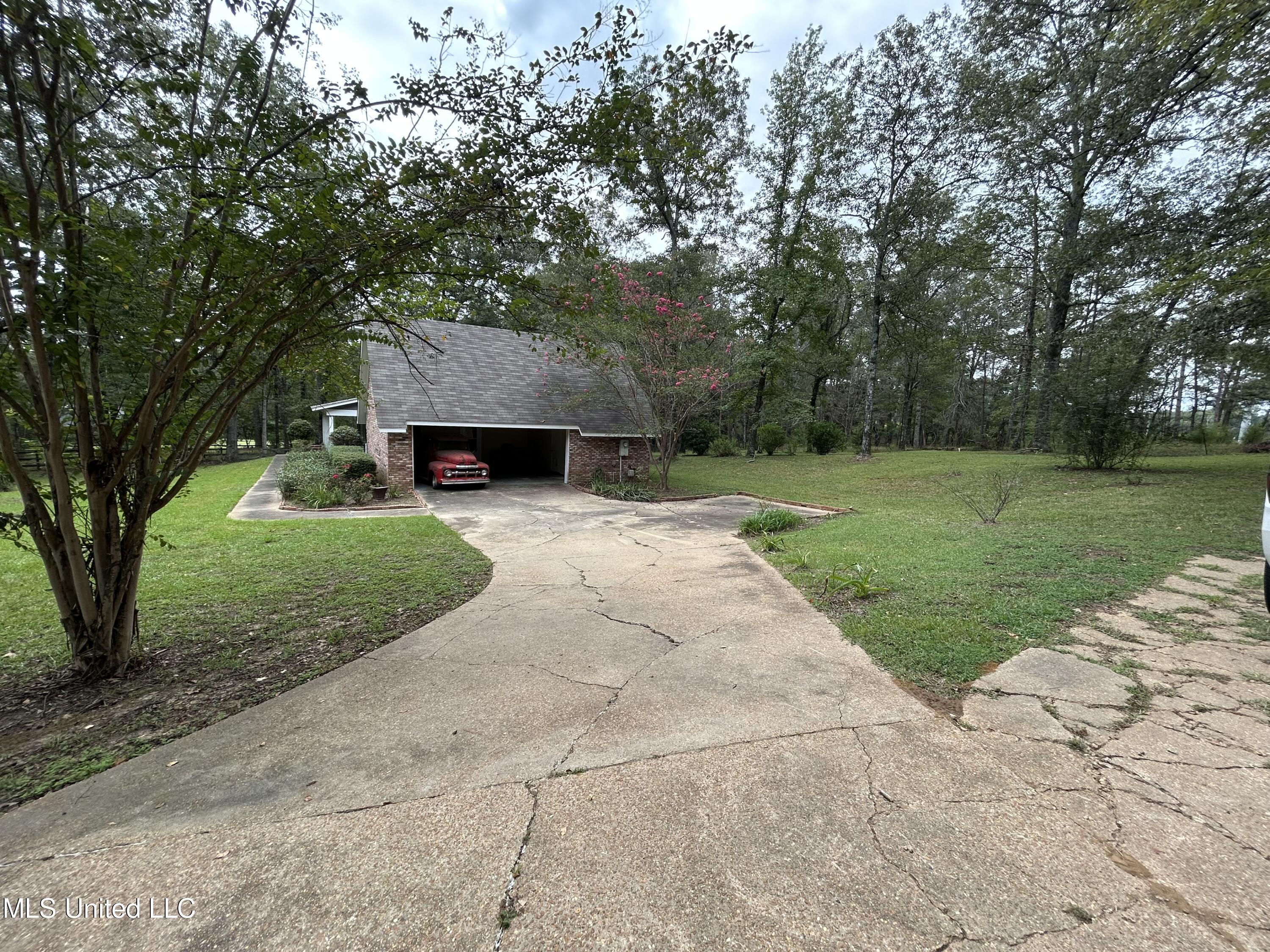 1515 West Flowers Road Terry, MS 39170 - Photo 4 of 34 IMG_0002