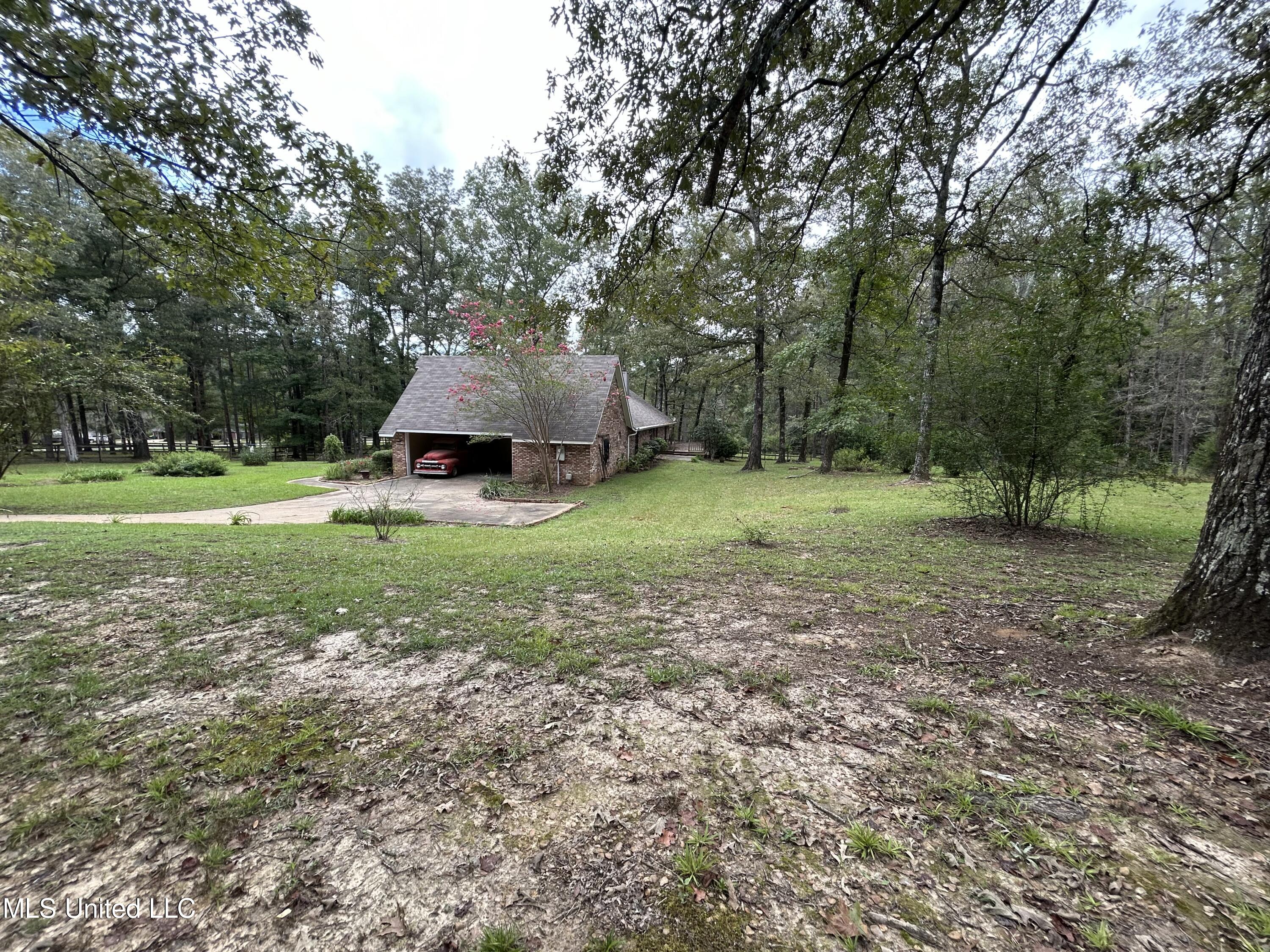 1515 West Flowers Road Terry, MS 39170 - Photo 5 of 34 IMG_0003