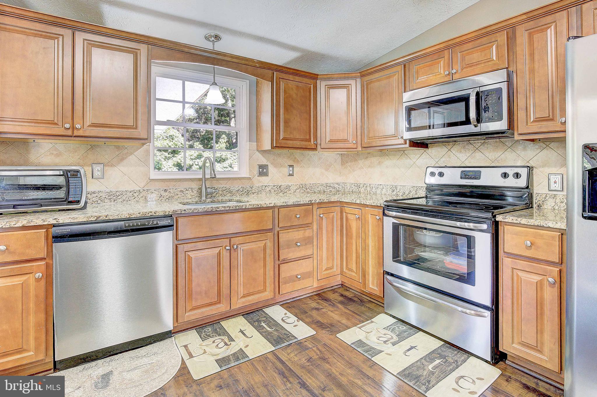 529 Fuselage Avenue Baltimore, MD 21221 - Photo 15 of 42 Gallery Image 15