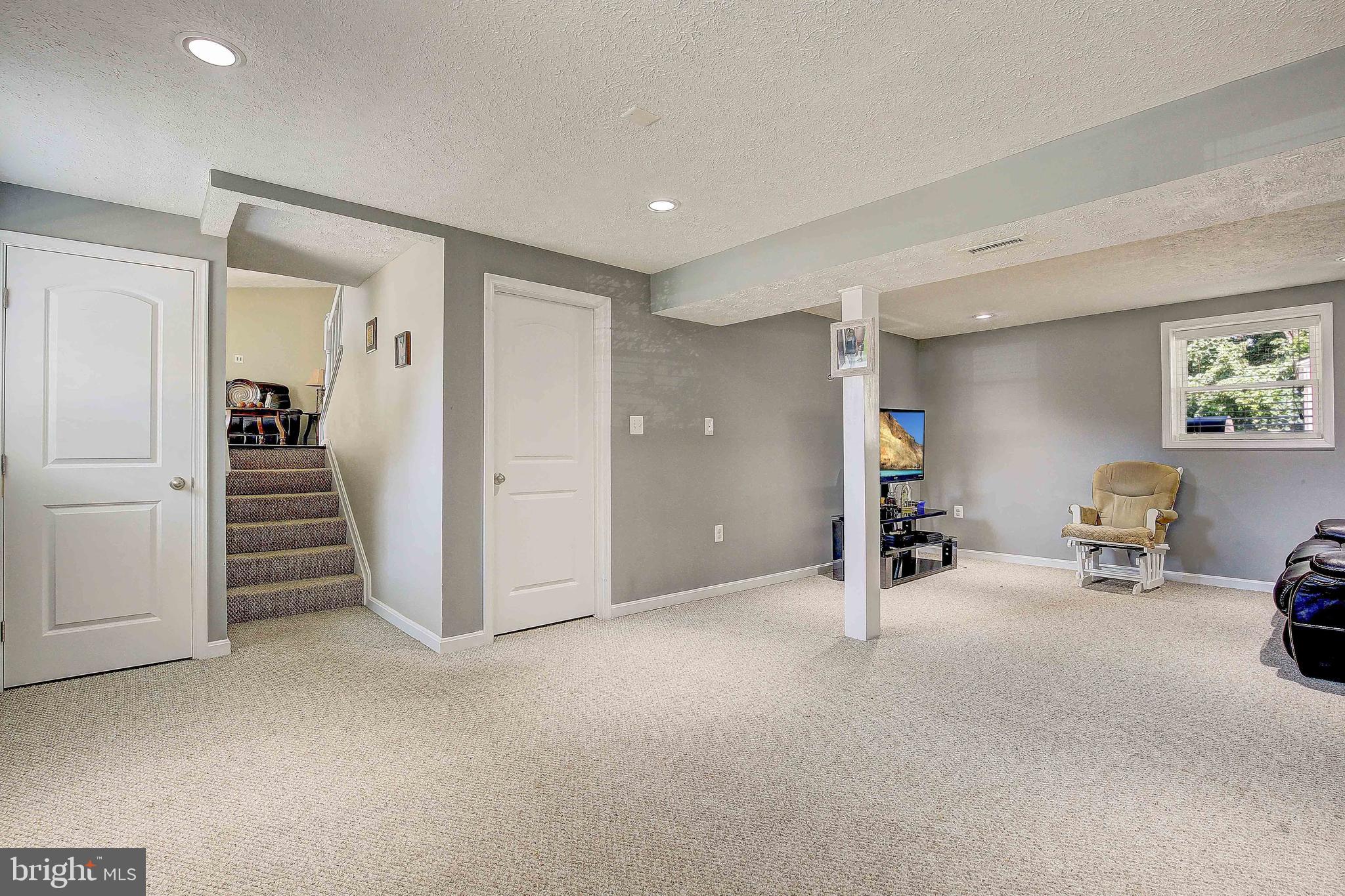 529 Fuselage Avenue Baltimore, MD 21221 - Photo 26 of 42 Gallery Image 26