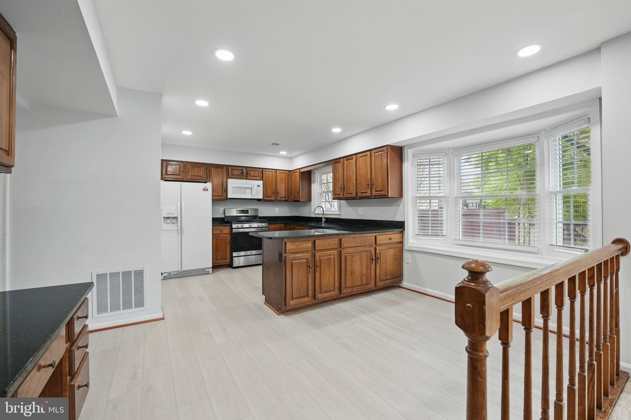 7700 Gralnick Place Springfield, VA 22153 - Photo 11 of 62 Gallery Image 11