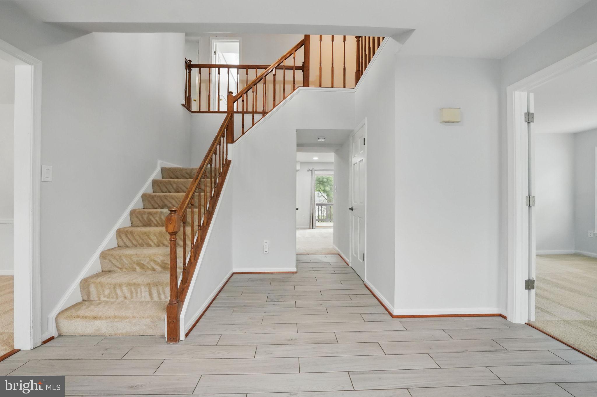 7700 Gralnick Place Springfield, VA 22153 - Photo 22 of 62 Foyer