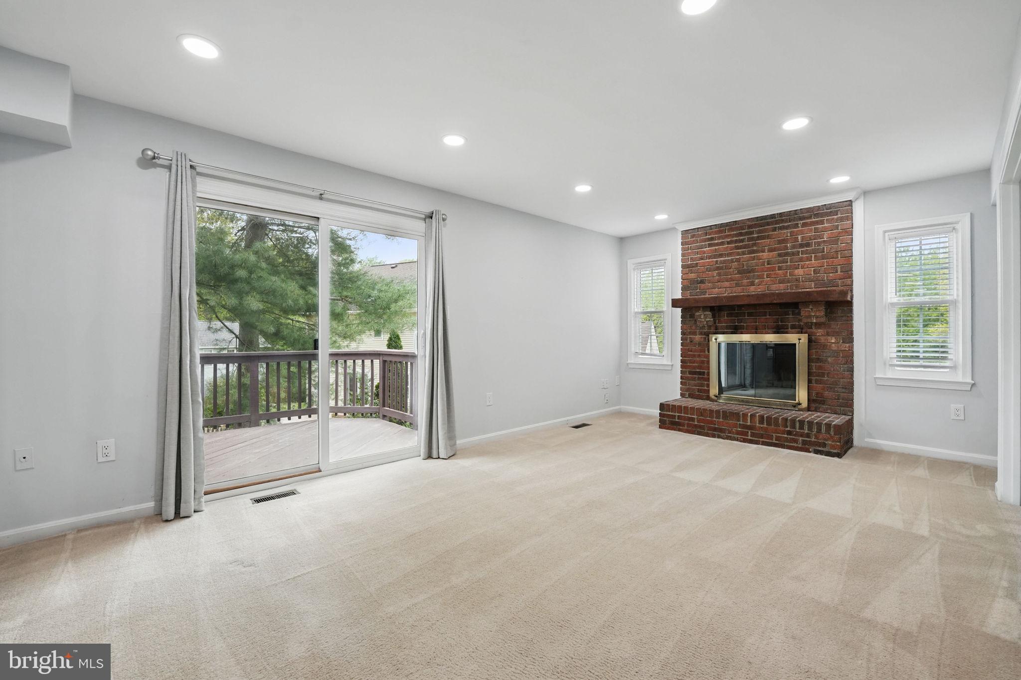7700 Gralnick Place Springfield, VA 22153 - Photo 5 of 62 Gallery Image 5