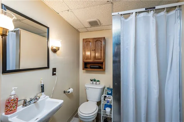 $275,000 | 23 Seneca Drive, Greensburg, PA 15601