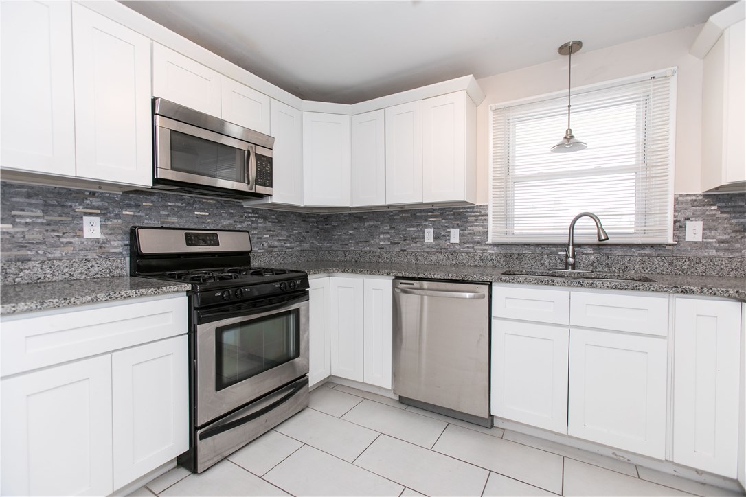 155 Balch Street Pawtucket, RI 02861 - Photo 3 of 12 Gallery Image 3