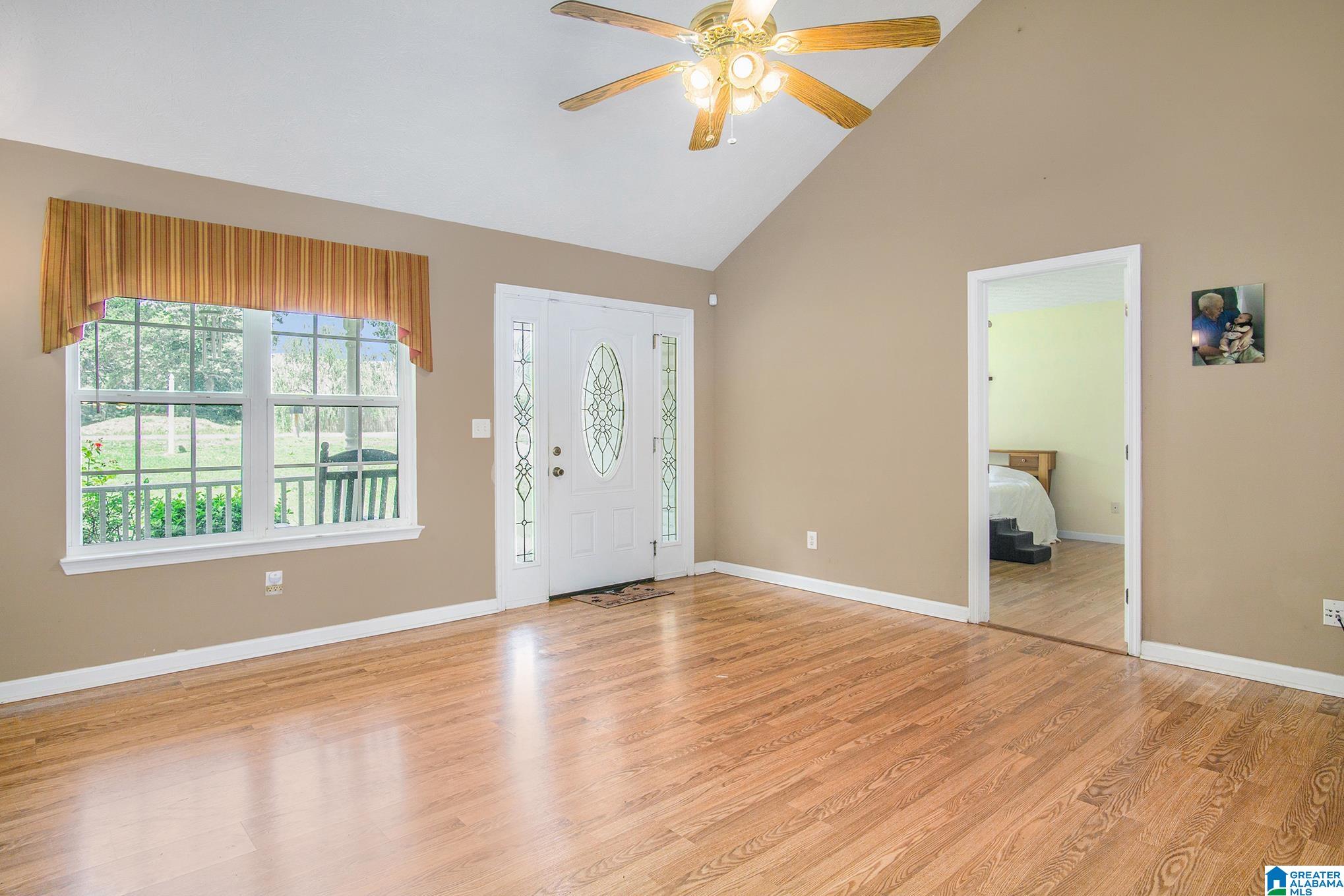 1641 4th Avenue North Clanton, AL 35045 - Photo 5 of 29
