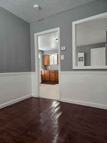 $325 | 40 Aetna Street, Unit 3, Fall River, MA 02724