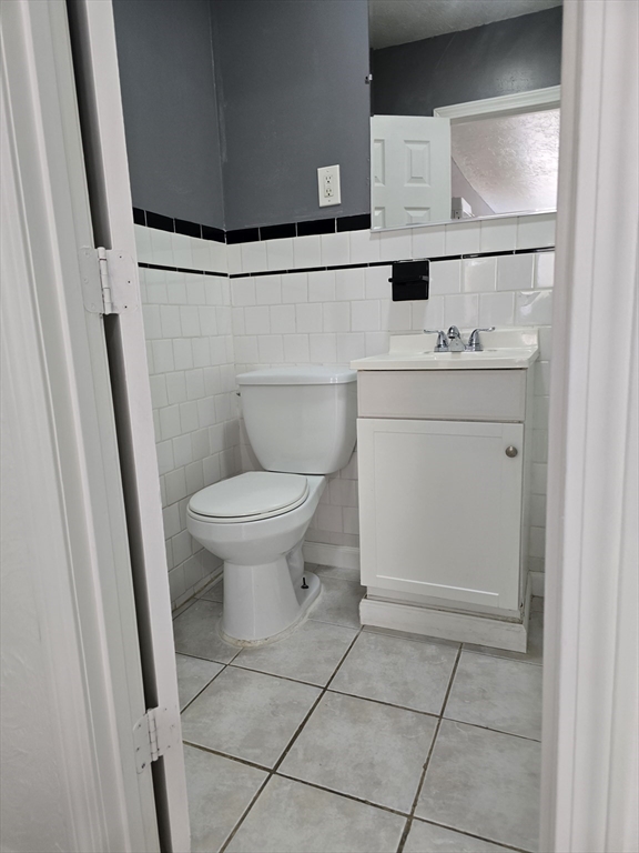 40 Aetna Street, Unit 3 Fall River, MA 02724 - Photo 10 of 11