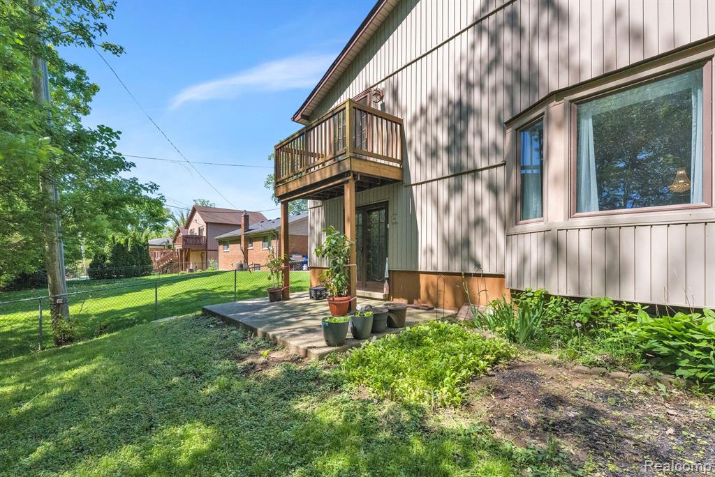 18823 Millar Road Clinton Township, MI 48036 - Photo 35 of 37
