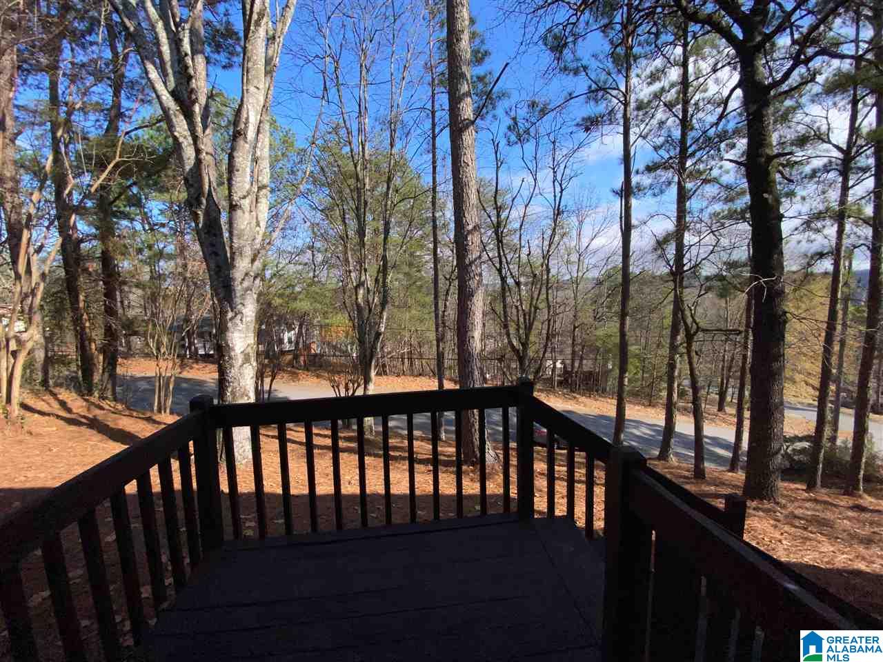 525 Bennett Drive Alabaster, AL 35007 - Photo 3 of 50