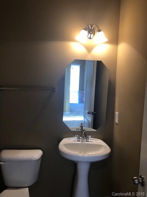 6414 Del Rio Road, Unit 317 Charlotte, NC 28277 - Photo 9 of 27 Gallery Image 9