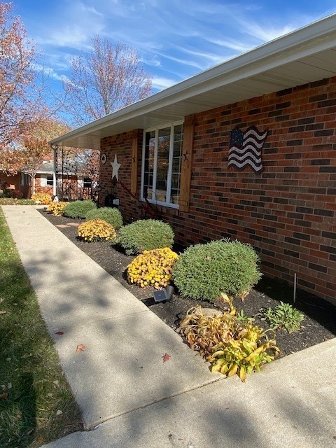 3160 Derr Road Springfield, OH 45503 - Photo 5 of 38