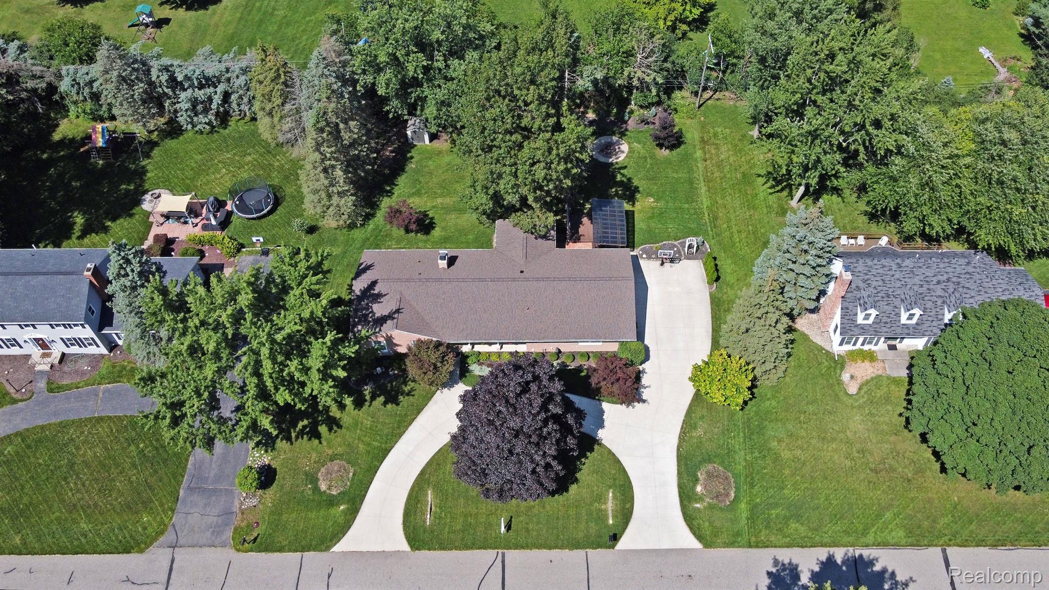 2354 Blockton Road Rochester, MI 48306 - Photo 49 of 73 Gallery Image 49