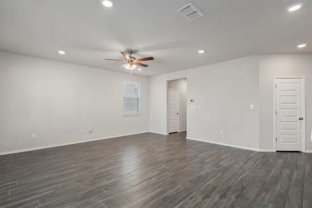 $1,825 | 222 Jaycen Lane, New Braunfels, TX 78130