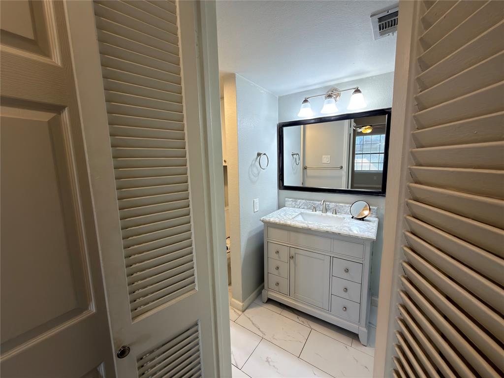 6108 Abrams Road, Unit 414 Dallas, TX 75231 - Photo 11 of 18 Gallery Image 11
