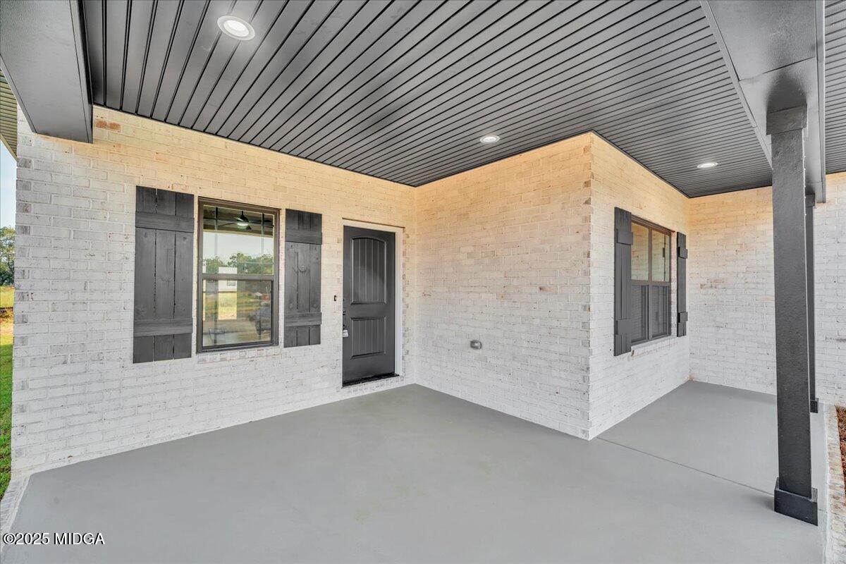 200 Eric Court Byron, GA 31008 - Photo 5 of 58 a view of an entryway of the house