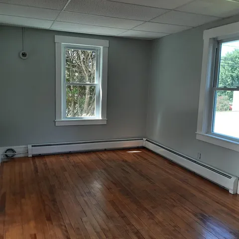 $1,300 | 890 Washington Street, Unit 1, Stewartstown, NH 03597