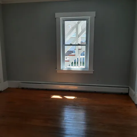 $1,300 | 890 Washington Street, Unit 1, Stewartstown, NH 03597