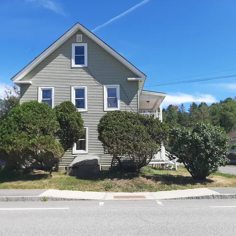 $1,300 | 890 Washington Street, Unit 1, Stewartstown, NH 03597