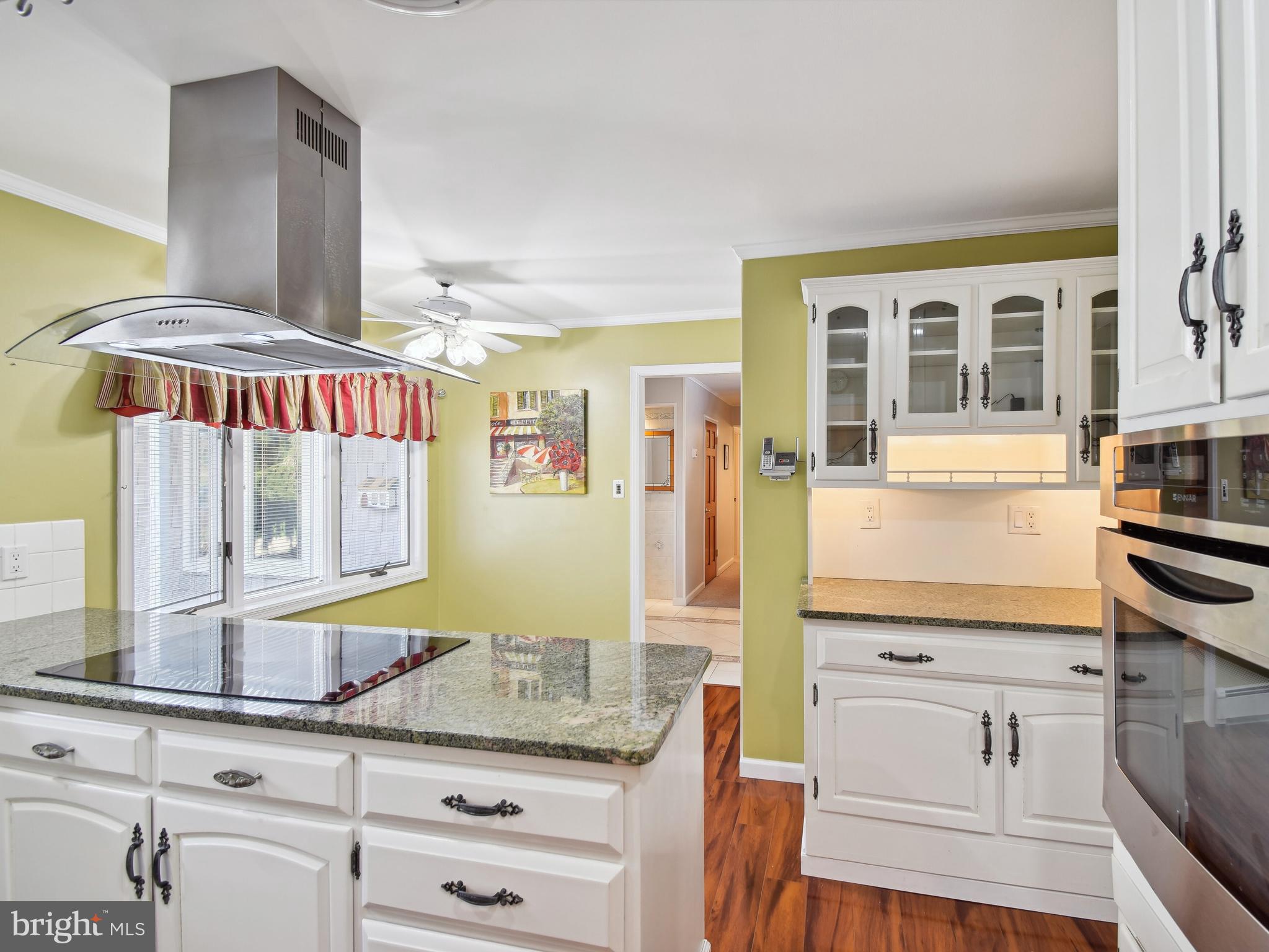 7 Round Hill Road Levittown, PA 19056 - Photo 17 of 68 S/S Hood