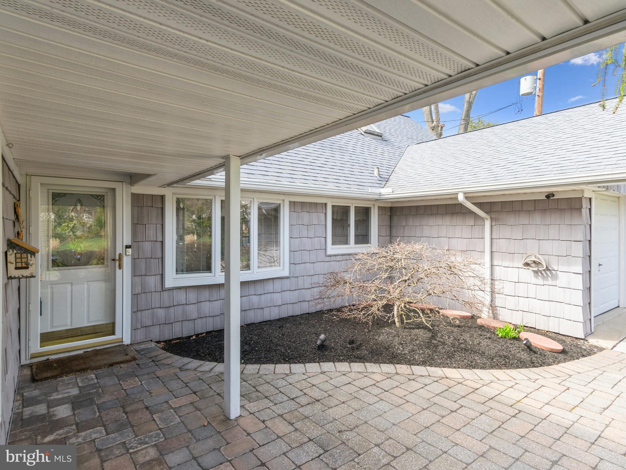 7 Round Hill Road Levittown, PA 19056 - Photo 4 of 68 Front Entrance