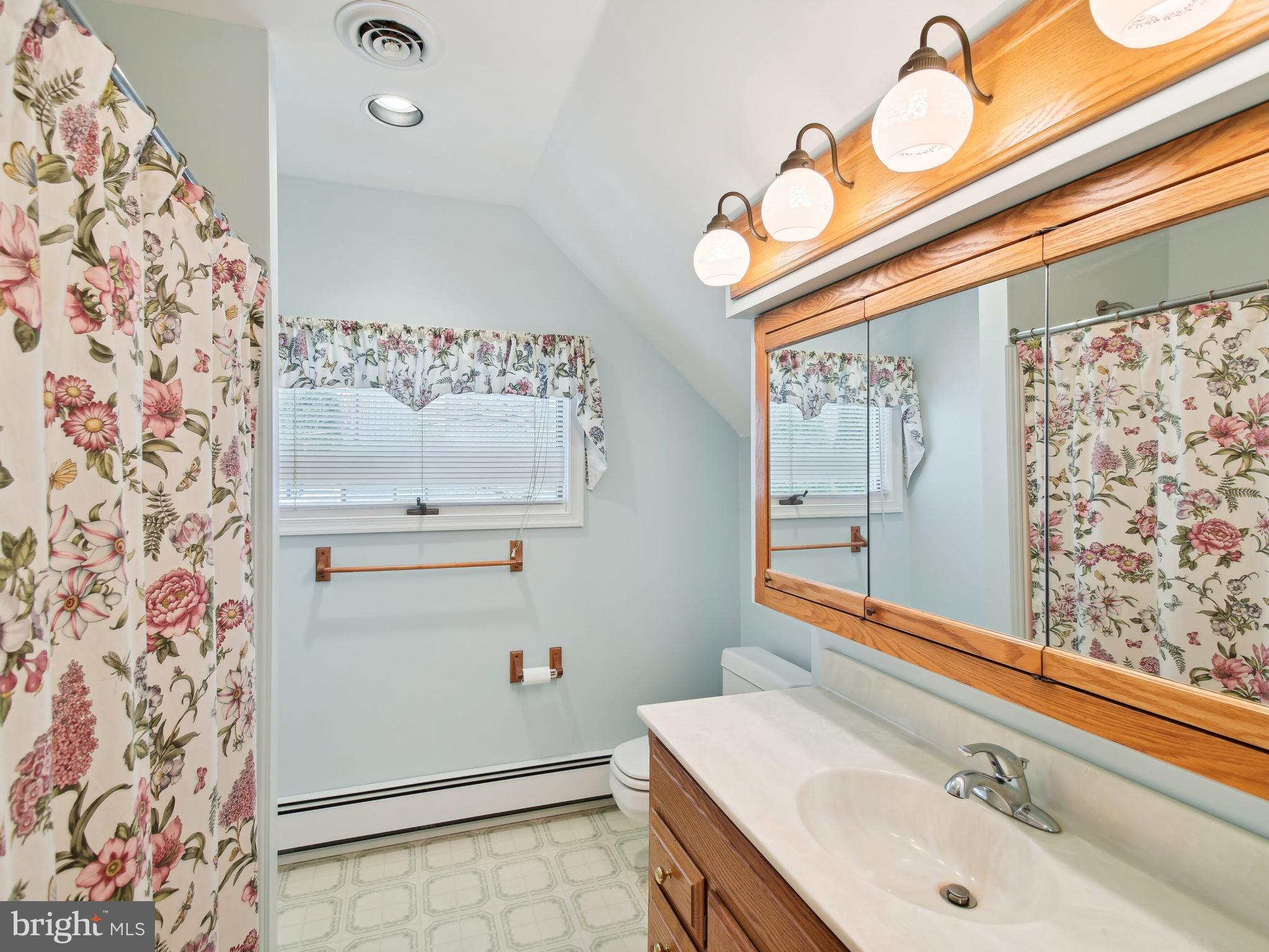 7 Round Hill Road Levittown, PA 19056 - Photo 51 of 68 In-law Suite
Bathroom