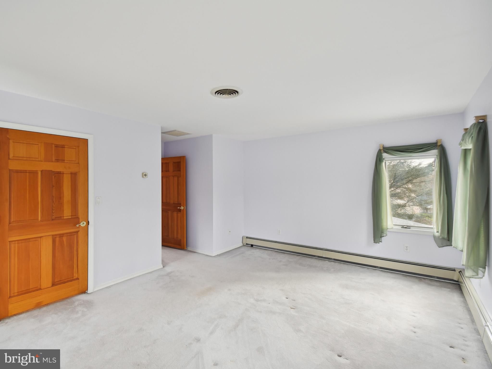 7 Round Hill Road Levittown, PA 19056 - Photo 54 of 68 In-law Suite
Bedroom