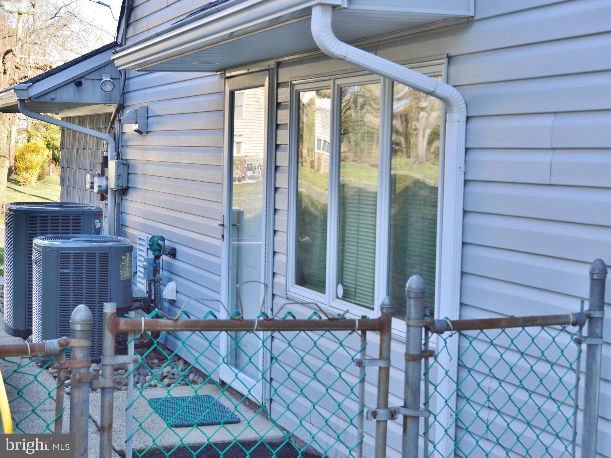 7 Round Hill Road Levittown, PA 19056 - Photo 56 of 68 In-law Suite
Private Entrance