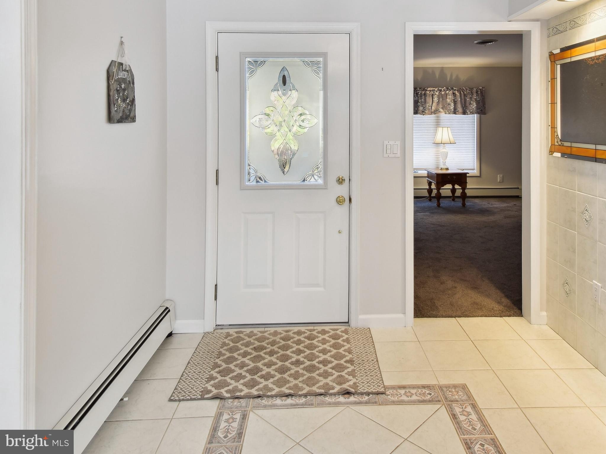 7 Round Hill Road Levittown, PA 19056 - Photo 6 of 68 Foyer