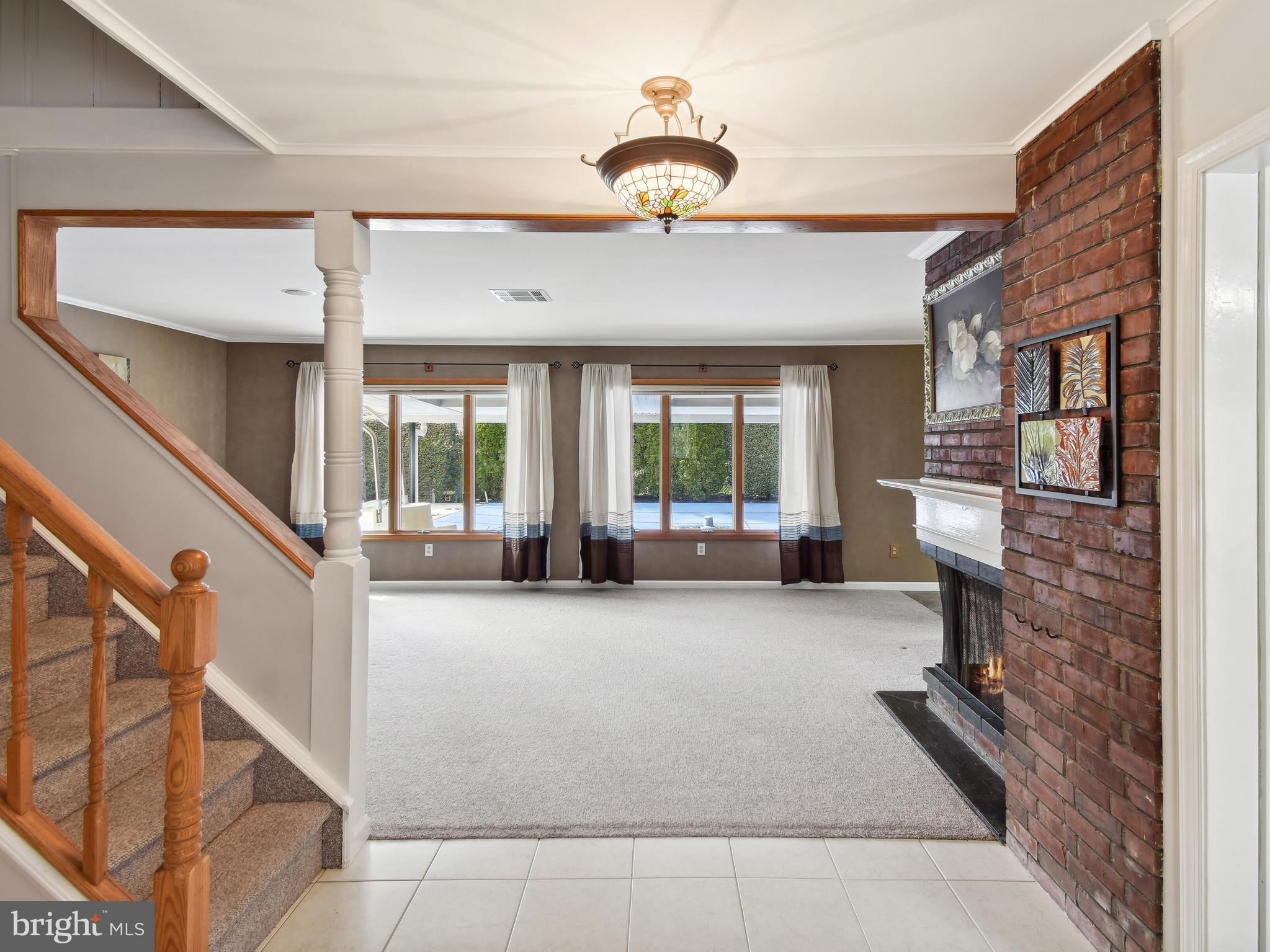 7 Round Hill Road Levittown, PA 19056 - Photo 7 of 68 Living Room