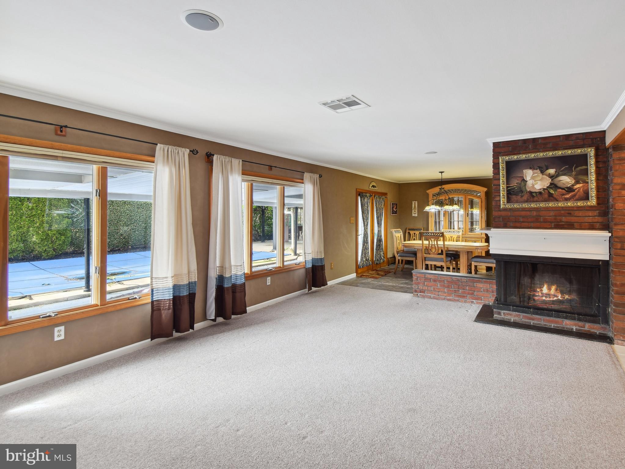 7 Round Hill Road Levittown, PA 19056 - Photo 8 of 68 Living Room