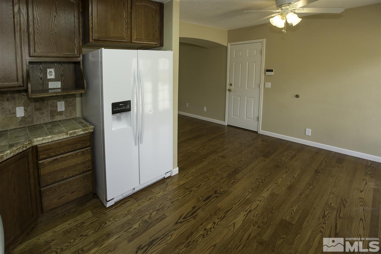 3570 Siskin Lane Reno, NV 89508 - Photo 8 of 24 Photo 8