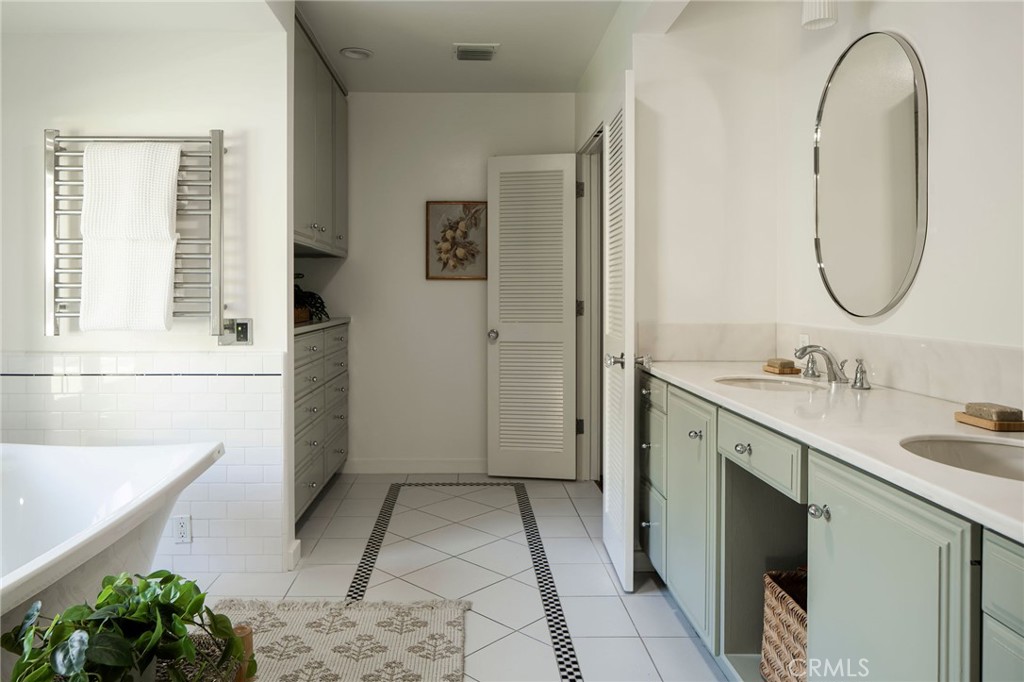 10225 Valley Spring Lane Toluca Lake, CA 91602 - Photo 21 of 37