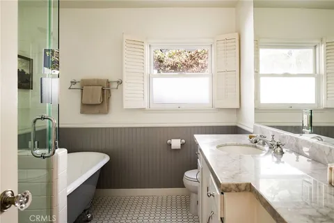 $3,399,999 | 10225 Valley Spring Lane, Toluca Lake, CA 91602