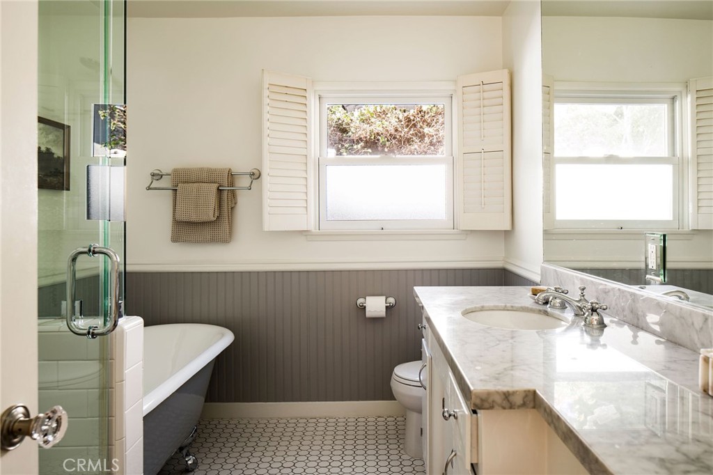 10225 Valley Spring Lane Toluca Lake, CA 91602 - Photo 24 of 37