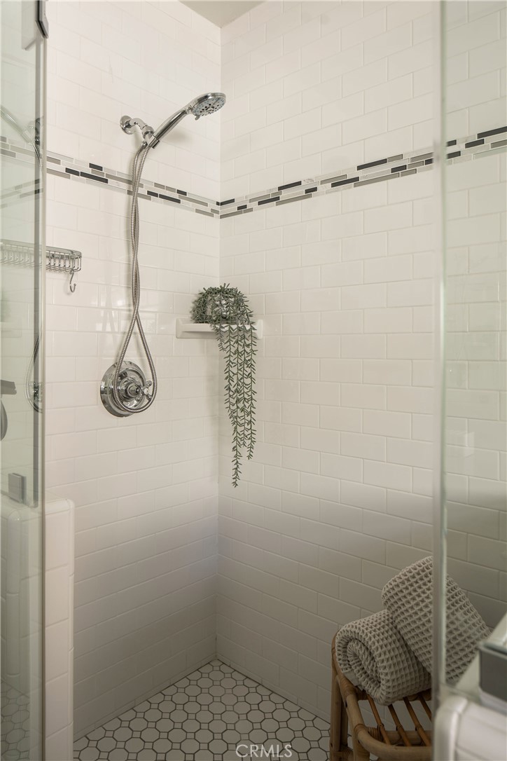 10225 Valley Spring Lane Toluca Lake, CA 91602 - Photo 25 of 37