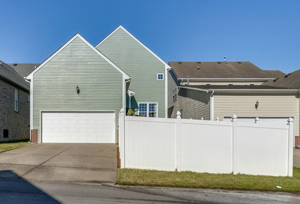 $2,900 | 7752 Porter House Drive, Nashville, TN 37211