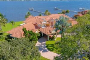 $22,500 | 901 Southeast Riverside Drive, Stuart, FL 34994