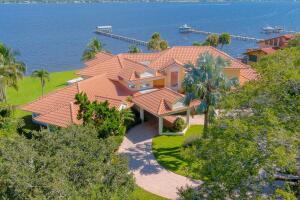 901 Southeast Riverside Drive Stuart, FL 34994 - Photo 1 of 53 RX-11119320_1