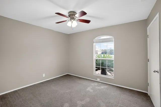 $1,395 | 113 Amber Lane, Jarrell, TX 76537