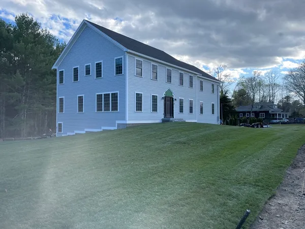 $959,000 | 28 Marion Road, Rochester, MA 02770