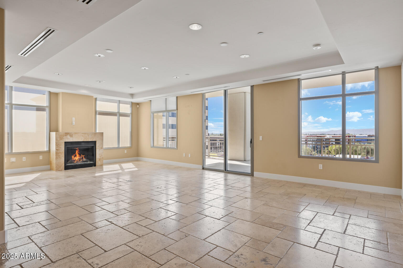 2211 East Camelback Road, Unit 604 Phoenix, AZ 85016 - Photo 32 of 36 2211 E Camelback Rd - 204