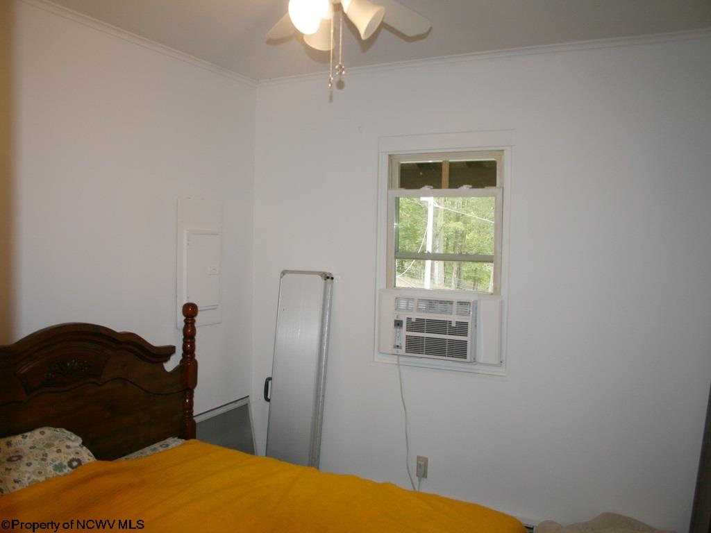4689 Oxford Road Pullman, WV 26421 - Photo 10 of 20 Gallery Image 10