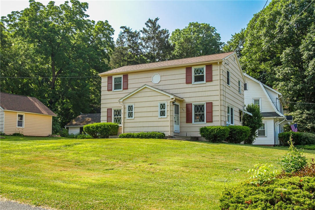 827 Harmon Road Penfield, NY 14526 - Photo 1 of 24