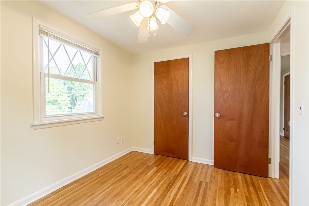 827 Harmon Road Penfield, NY 14526 - Photo 13 of 24
