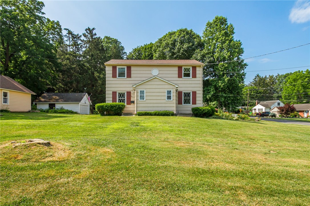 827 Harmon Road Penfield, NY 14526 - Photo 2 of 24