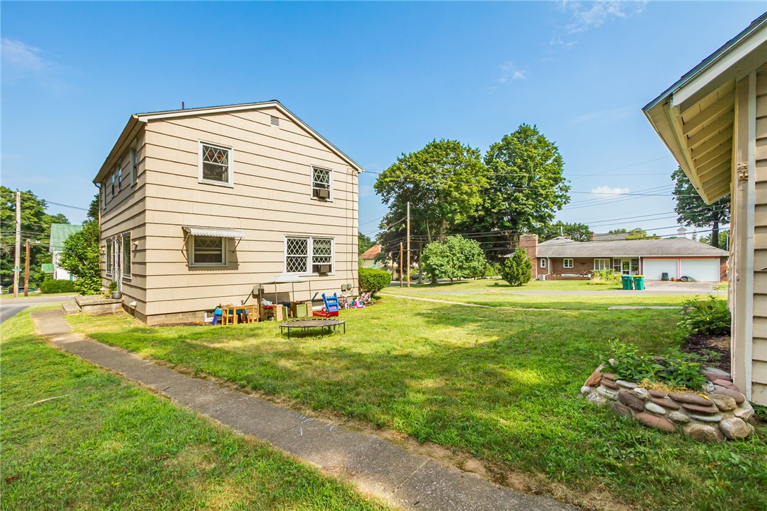 827 Harmon Road Penfield, NY 14526 - Photo 21 of 24