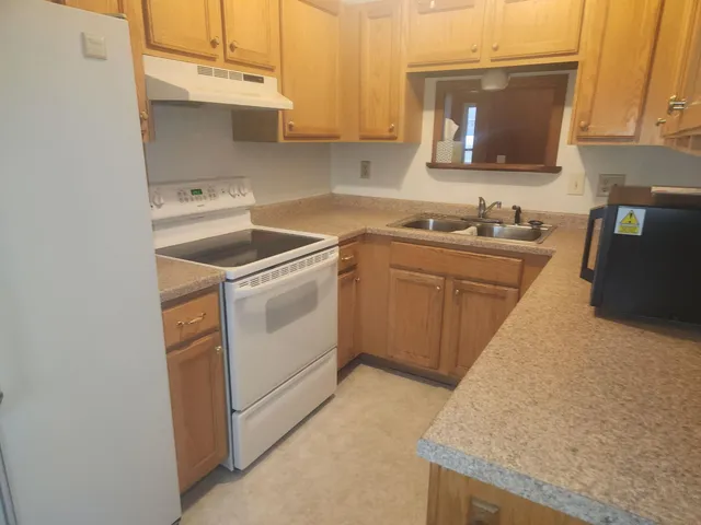 $175,000 | 41 E Vista, Markesan, WI 53946