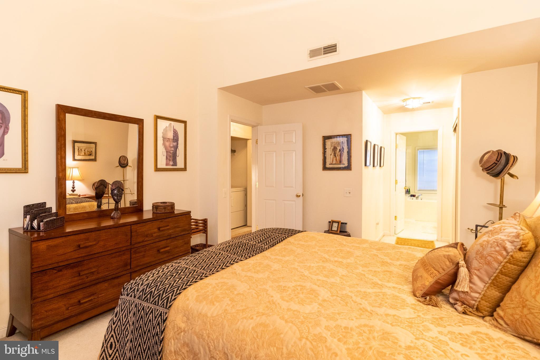 6023 Riddle Walk Alexandria, VA 22312 - Photo 16 of 34 Gallery Image 16