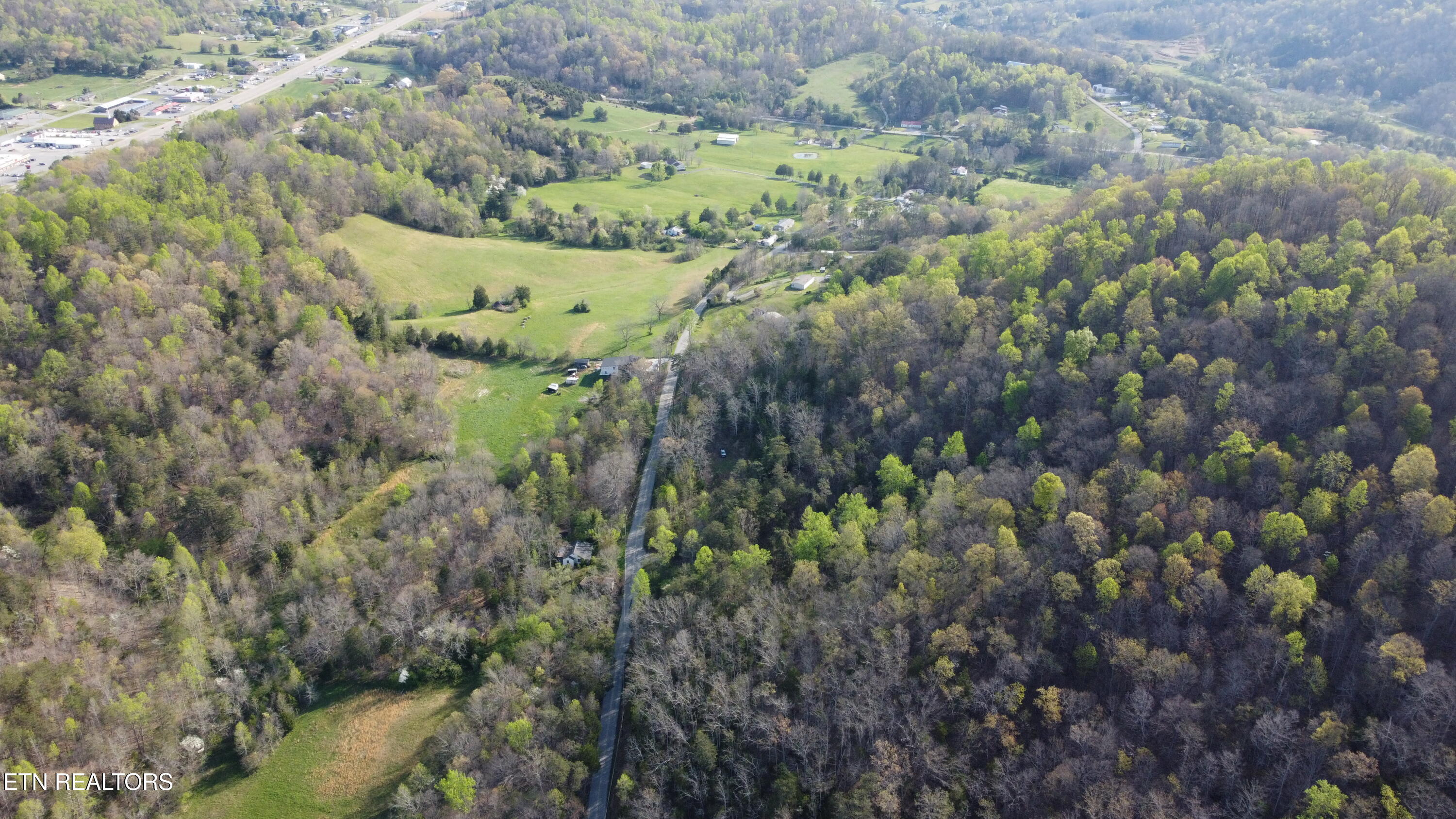 10 Possum Valley Road Maynardville, TN 37807 - Photo 7 of 9 dji_fly_20260408_093224_182_177565520448